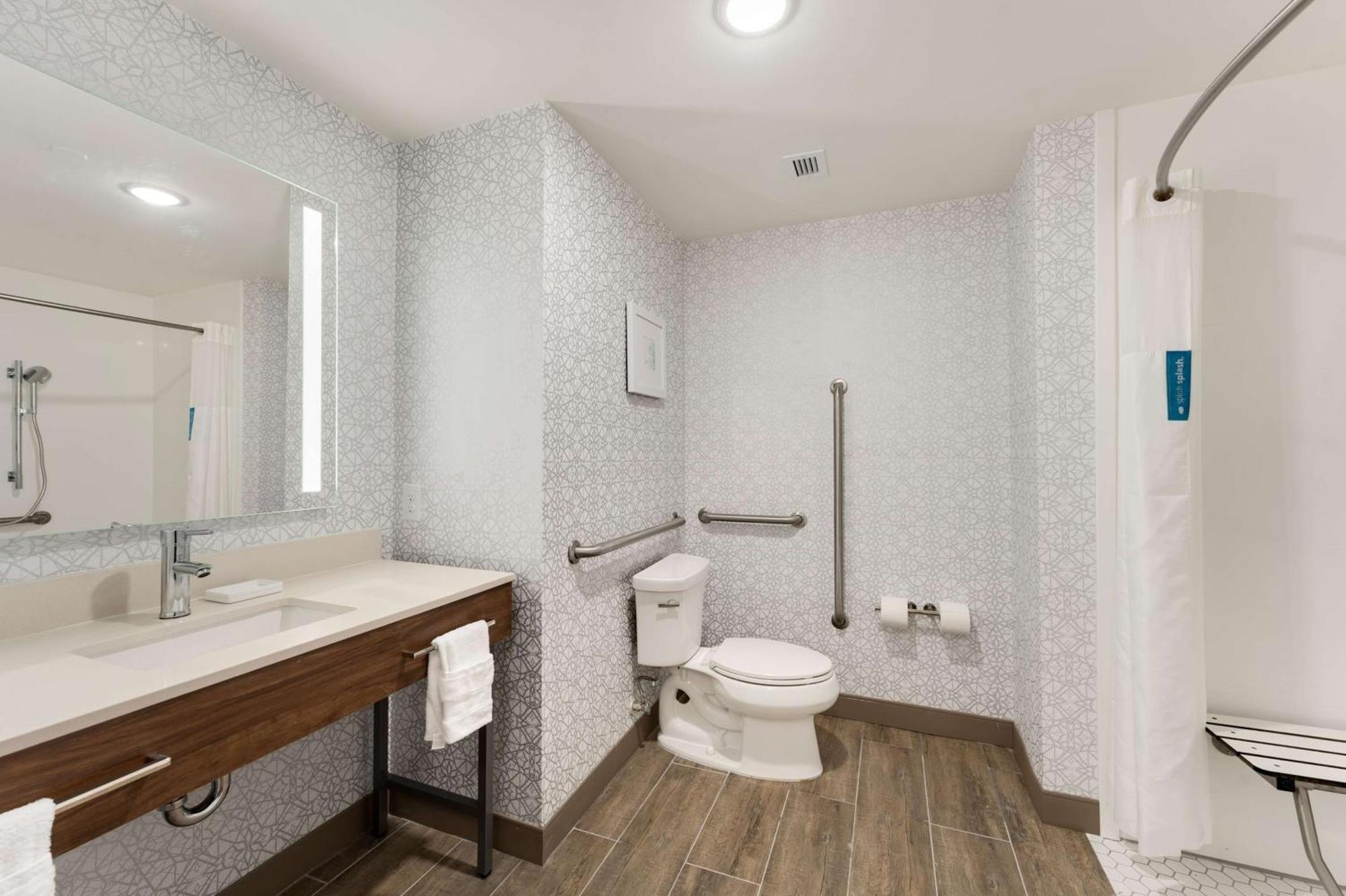 Hampton Inn Милфорд Экстерьер фото