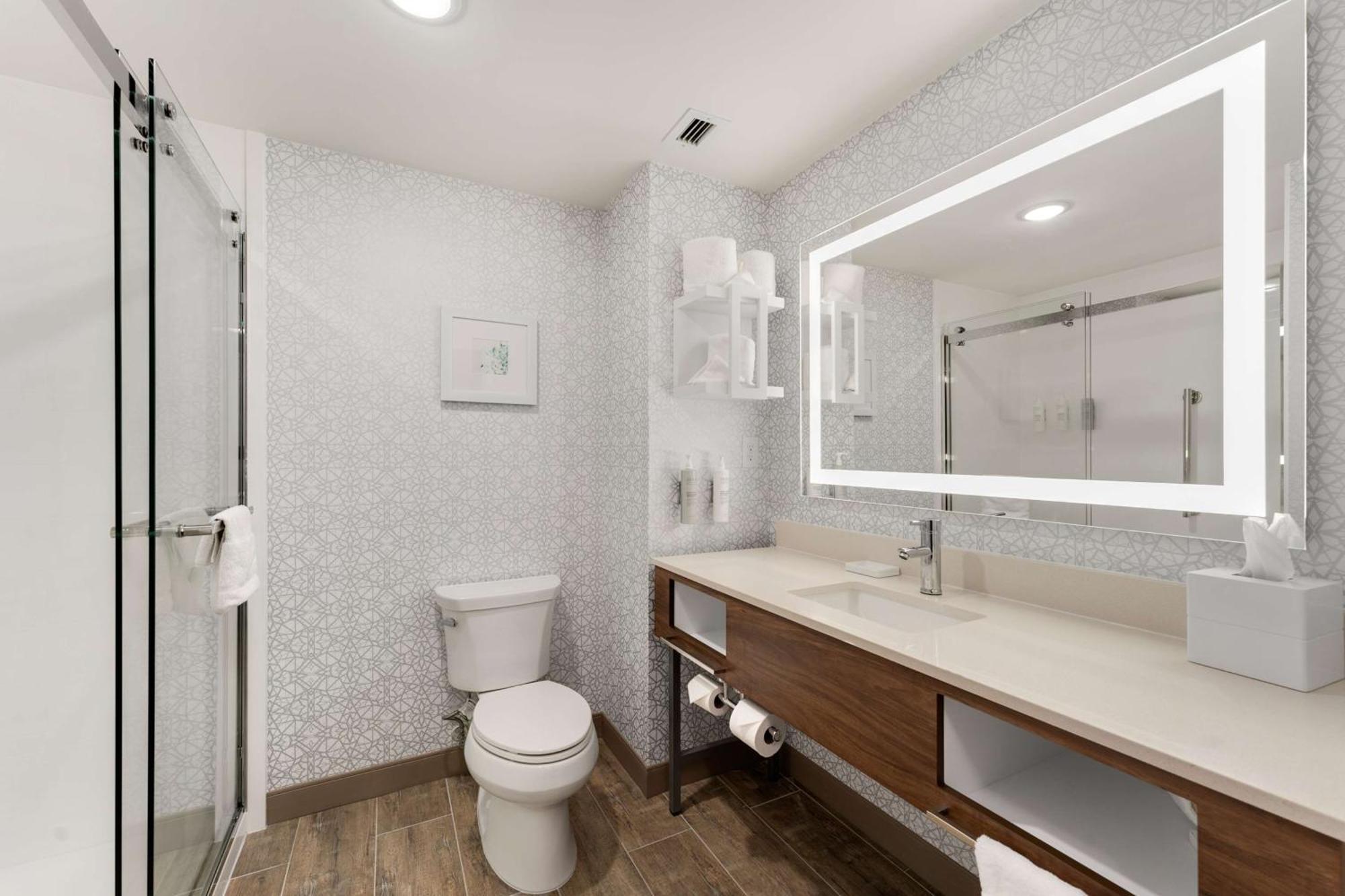 Hampton Inn Милфорд Экстерьер фото
